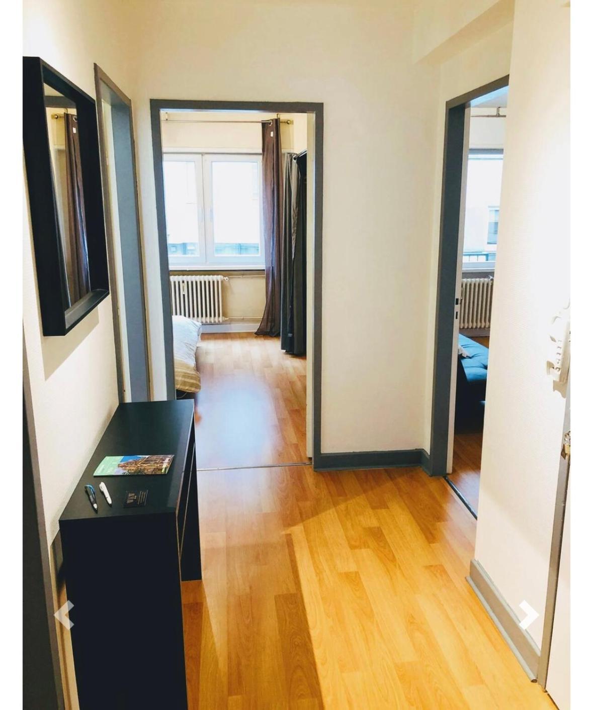 Apartment Avec Balcon Centre